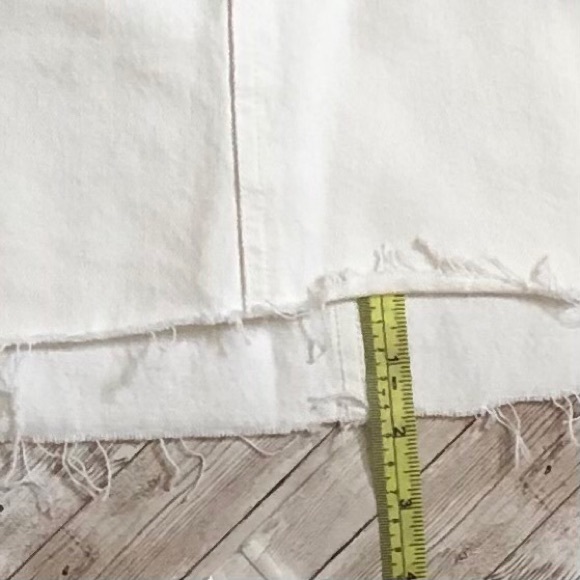 Lucky Brand Mid Rise Mini Skirt White Jean Sz 28 - Picture 4 of 10